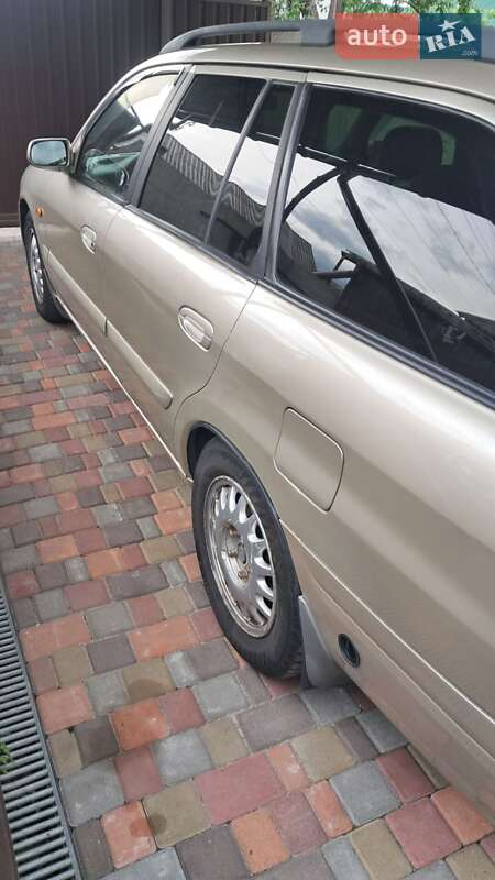 Универсал Mazda 626 2000 в Кагарлыке