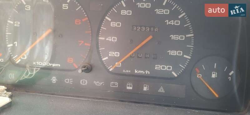 Седан Mazda 626 1990 в Одессе