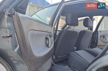 Седан Mazda 626 1992 в 