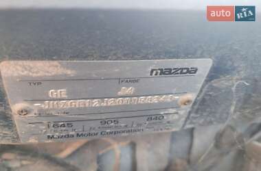 Седан Mazda 626 1993 в 