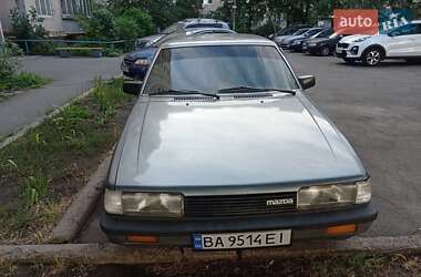 Седан Mazda 626 1985 в Киеве