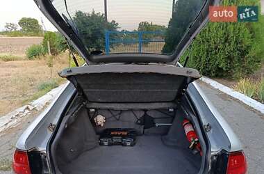 Хэтчбек Mazda 626 1994 в 