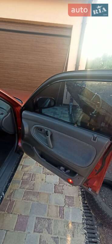 Седан Mazda 626 1993 в Нежине