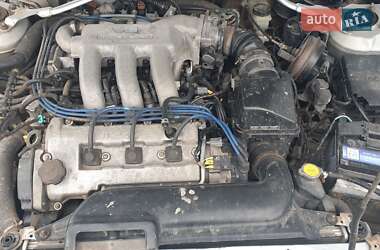 Хэтчбек Mazda 626 1993 в 