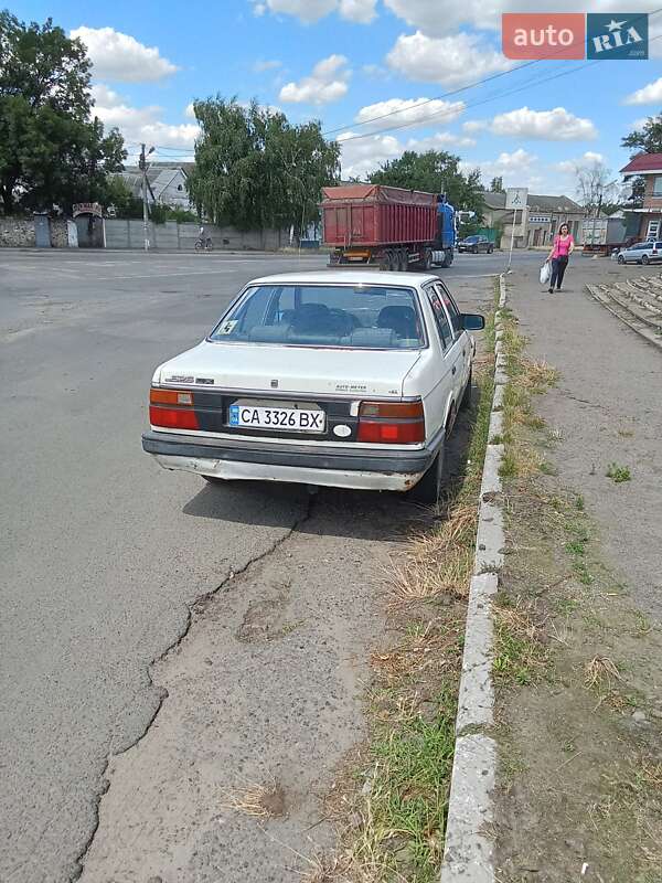 Седан Mazda 626 1986 в Бершади