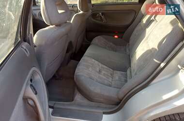 Хэтчбек Mazda 626 1992 в 