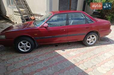 Седан Mazda 626 1990 в 