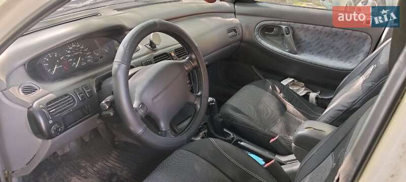 Седан Mazda 626 1993 в Чернигове фото 4 Седан Mazda 626 1993 в Чернигове