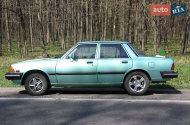 Седан Mazda 626 1981 в Измаиле