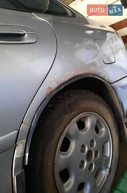Хэтчбек Mazda 626 1991 в 