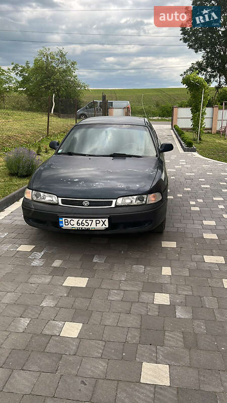 Хэтчбек Mazda 626 1997 в Тростянце