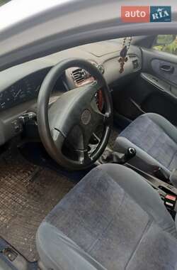 Хэтчбек Mazda 626 1998 в 