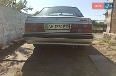 Седан Mazda 626 1985 в 