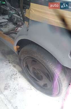 Хэтчбек Mazda 626 1988 в 