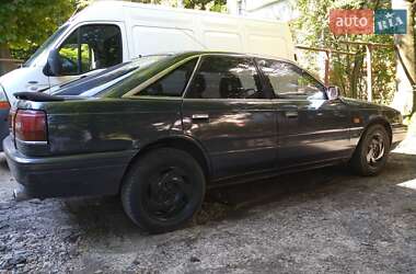 Хэтчбек Mazda 626 1988 в 