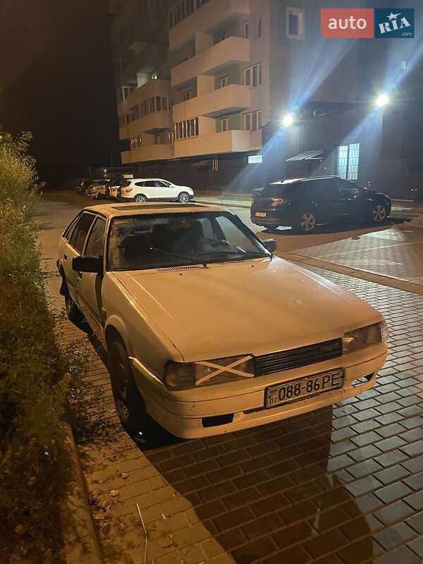 Хэтчбек Mazda 626 1986 в Львове