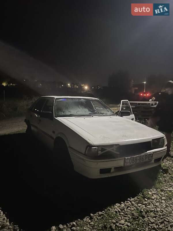 Хэтчбек Mazda 626 1986 в Львове