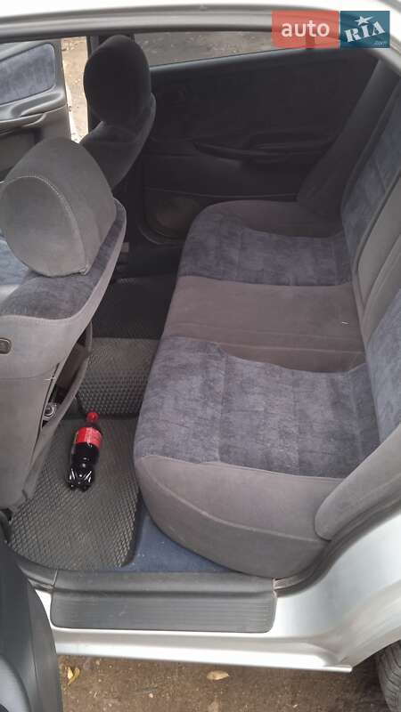 Седан Mazda 626 1999 в Николаеве