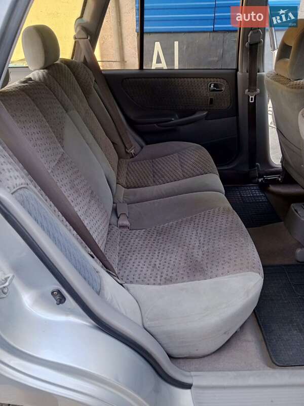 Універсал Mazda 626 2001 в Києві