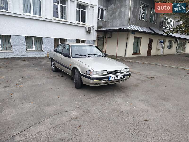 Седан Mazda 626 1992 в Хмельницком