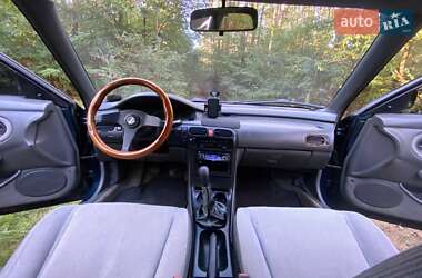 Седан Mazda 626 1993 в 