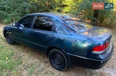 Седан Mazda 626 1993 в 