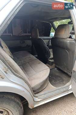 Седан Mazda 626 1987 в 