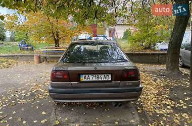 Хэтчбек Mazda 626 1990 в 