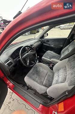 Хэтчбек Mazda 626 1998 в 
