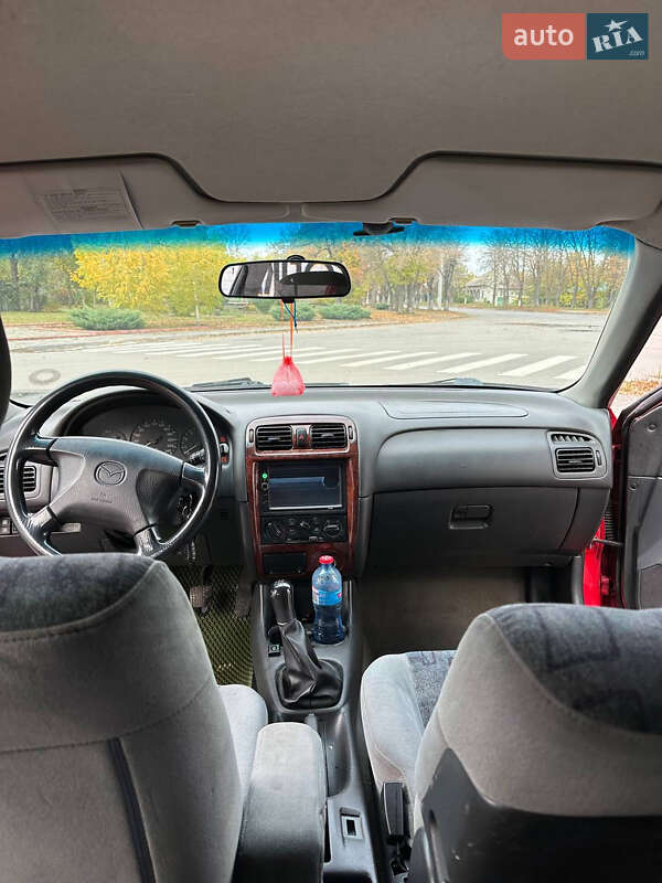 Хэтчбек Mazda 626 1999 в Кременчуге