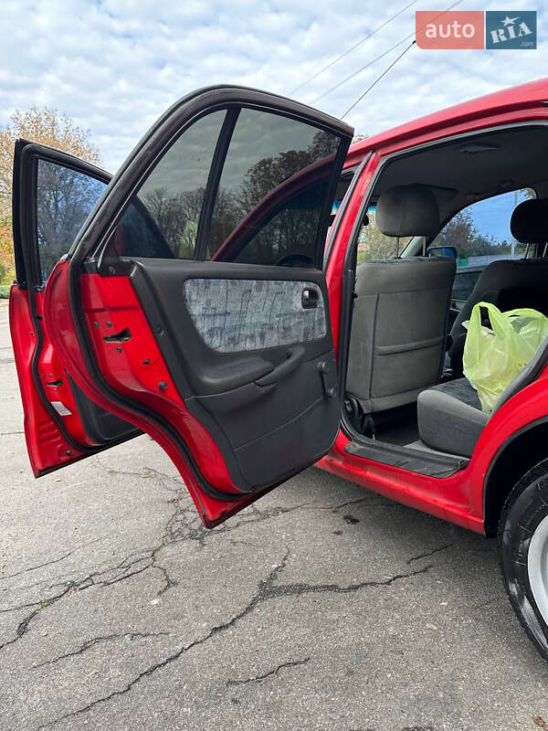 Хэтчбек Mazda 626 1999 в Кременчуге