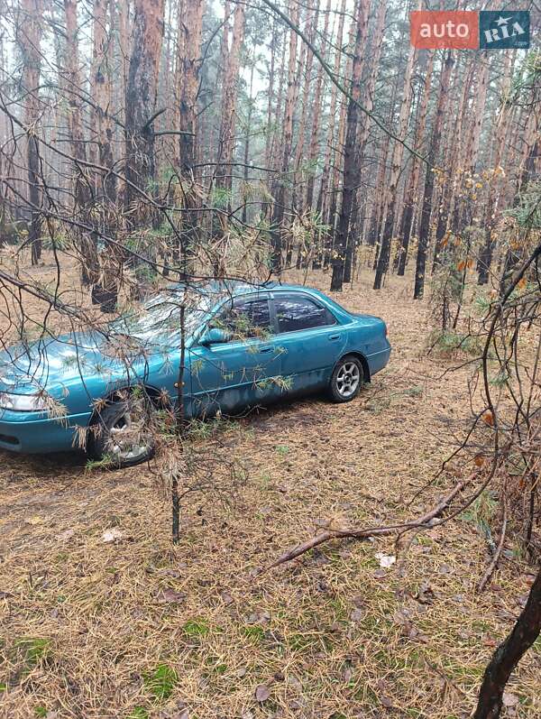 Седан Mazda 626 1996 в Павлограді