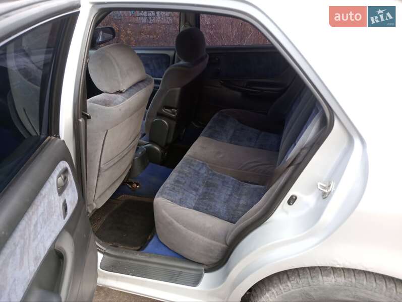 Седан Mazda 626 1999 в Старокостянтинові