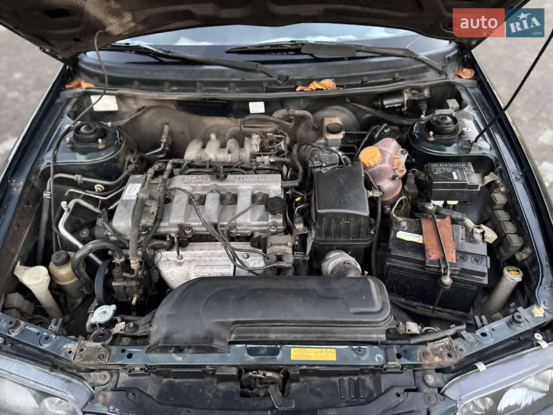 Седан Mazda 626 1997 в Сарнах