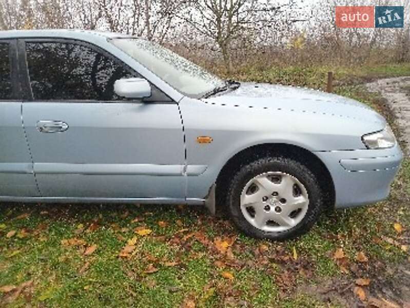 Седан Mazda 626 2001 в Білій Церкві
