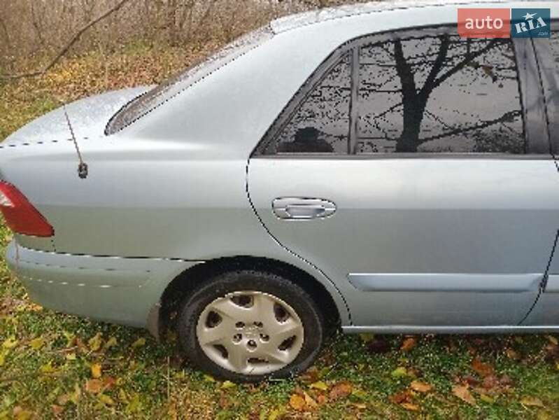 Седан Mazda 626 2001 в Білій Церкві
