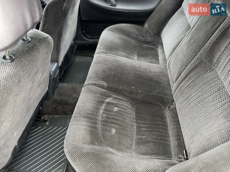 Седан Mazda 626 1995 в Києві