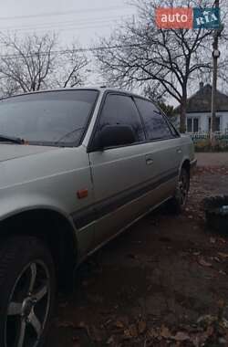Седан Mazda 626 1990 в Кривом Роге