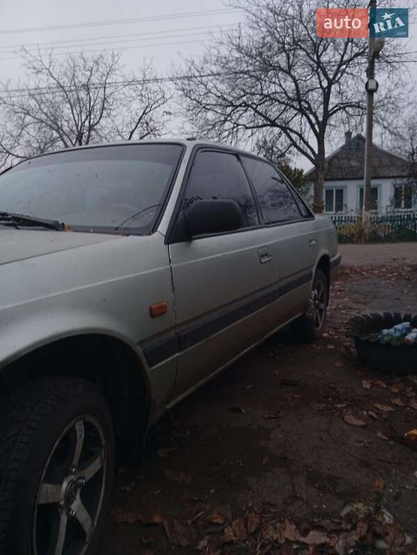 Mazda 626 1990 Mazda 626 1990