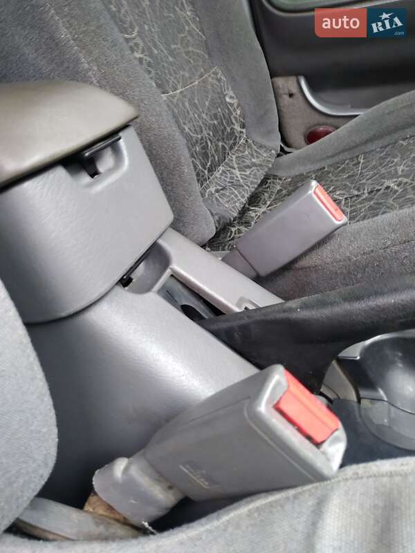 Седан Mazda 626 1994 в Зарічному