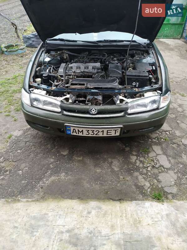 Седан Mazda 626 1994 в Зарічному