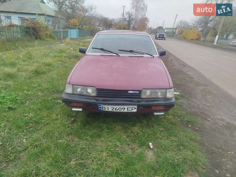 Седан Mazda 626 1987 в Машевке