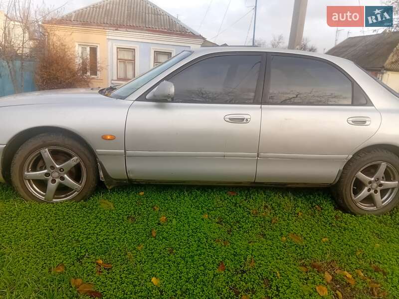 Седан Mazda 626 1992 в Николаеве
