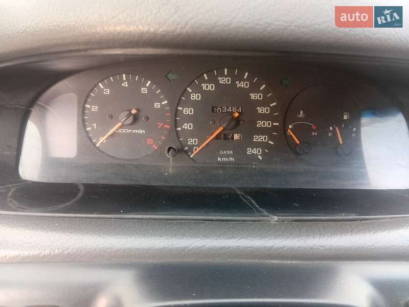 Седан Mazda 626 1992 в Николаеве