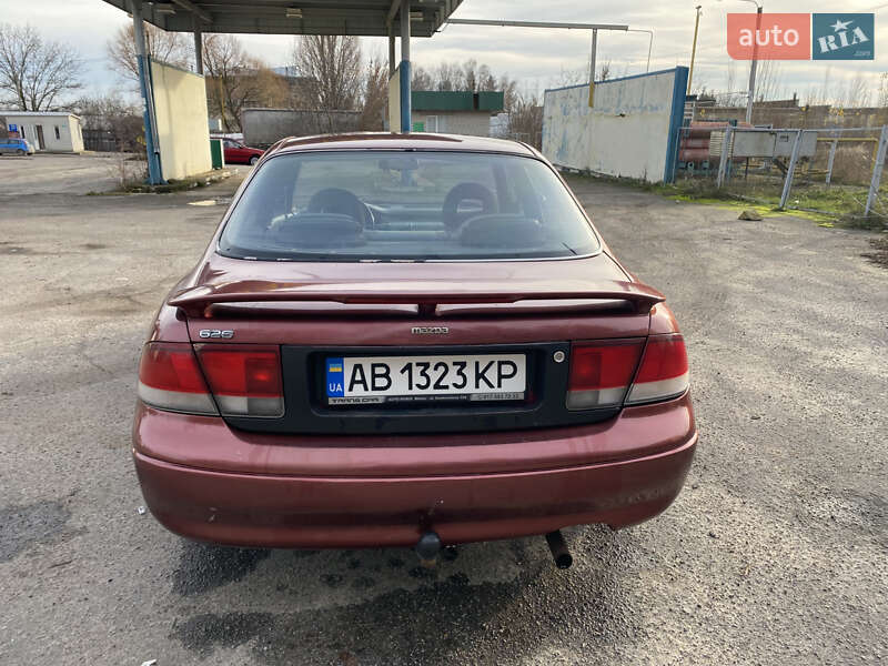 Седан Mazda 626 1993 в Шаргороде