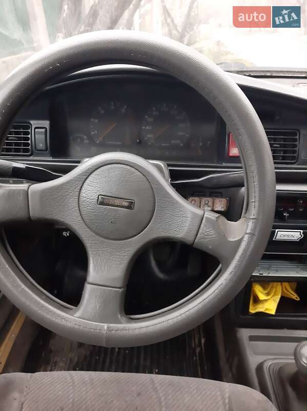 Седан Mazda 626 1992 в Одесі