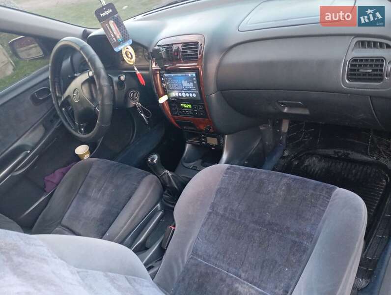 Седан Mazda 626 1998 в Теребовлі