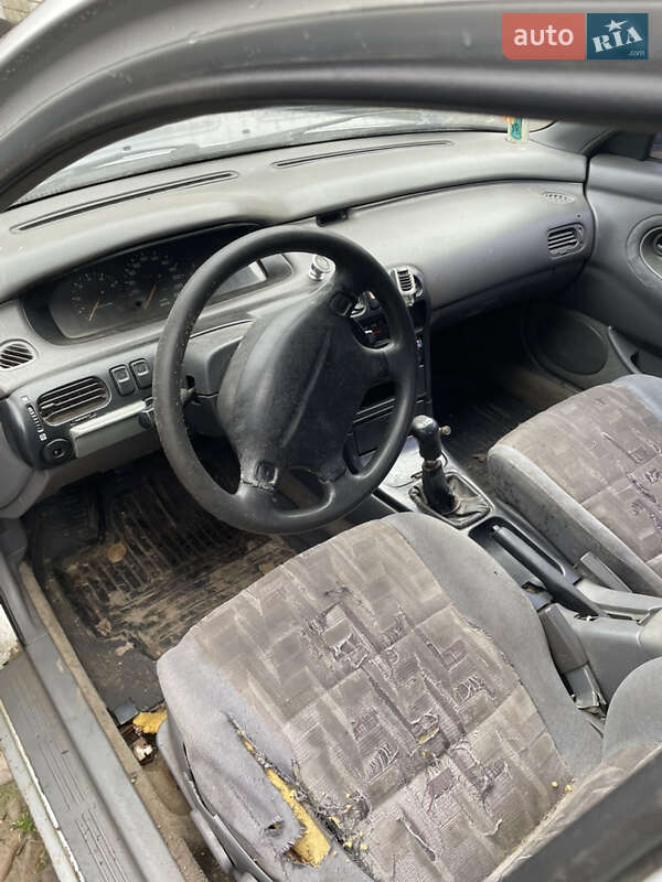 Хетчбек Mazda 626 1994 в Радивиліві