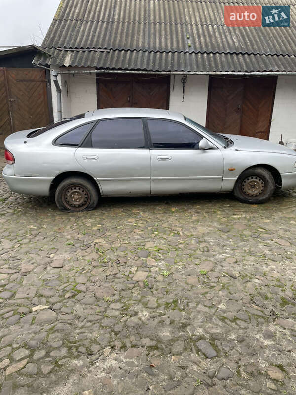 Хетчбек Mazda 626 1994 в Радивиліві