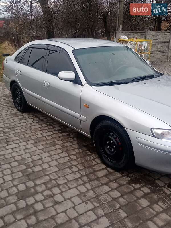 Mazda 626 2001